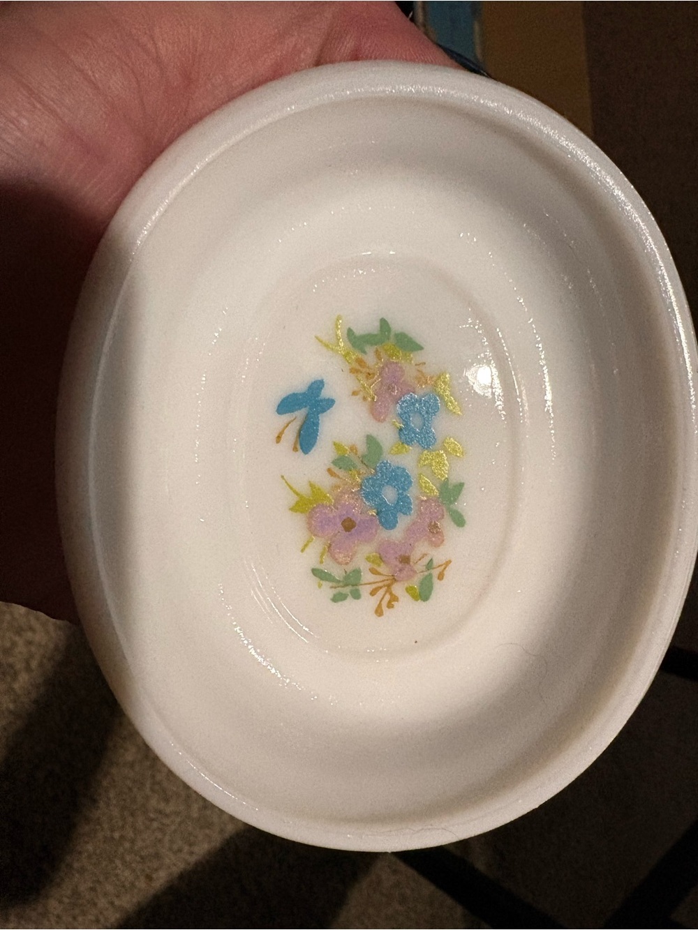 Avon 1970’s Vintage White Oval Trinket Soap Dish with Pastel Floral Design